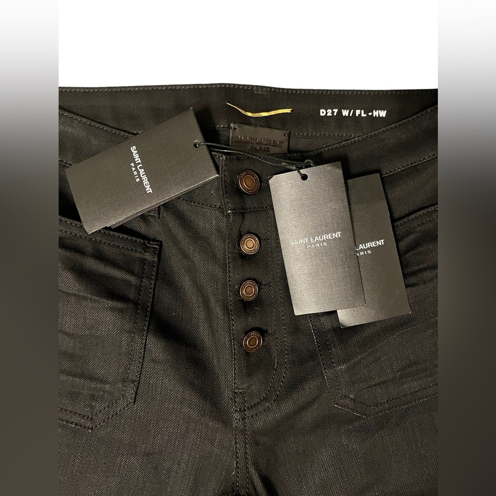 YSL SAINT LAURENT